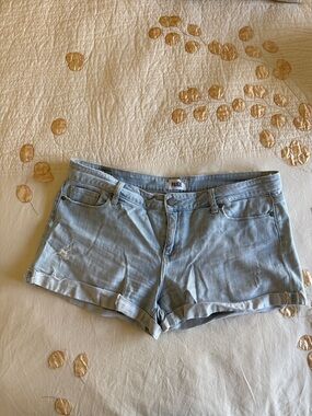 PAIGE Light Wash Denim Rolled Hem Women's Shorts